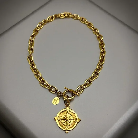 Susan Shaw Gold Tone Compass Pendant Toggle Necklace 16”24K Gold PlatedEUC